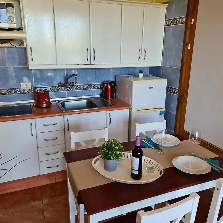 Vida Loca Only 190 Meters To The Sea, Balcony, Sea View, Pool, Wifi Apartament *