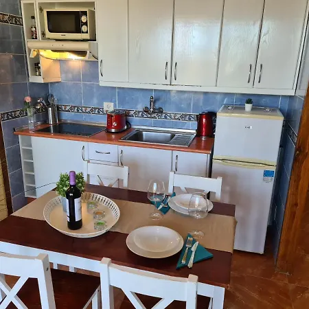 Apartament Vida Loca Only 190 Meters To The Sea, Balcony, Sea View, Pool, Wifi